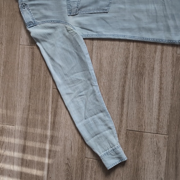 Community button down shirt - Picture 4 of 13